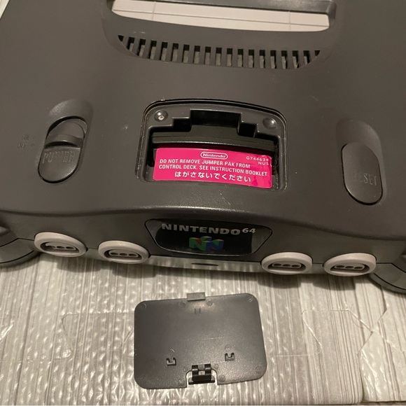 Nintendo 64 console with 4 games